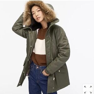 VGUC J.Crew Perfect Winter Parka With Eco-Friendly Primaloft Wild Olive Xsmall